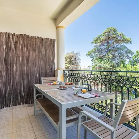Garden View With Pool By Homing Apartman
